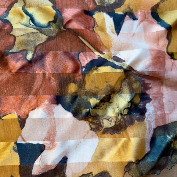 Italian made Scarf, 32” square - Picture 5 of 5